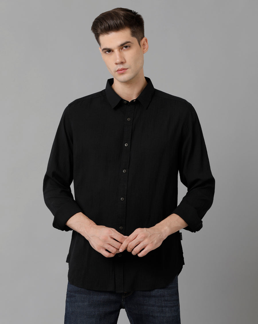 Men Solid Slim Fit Casual Shirt