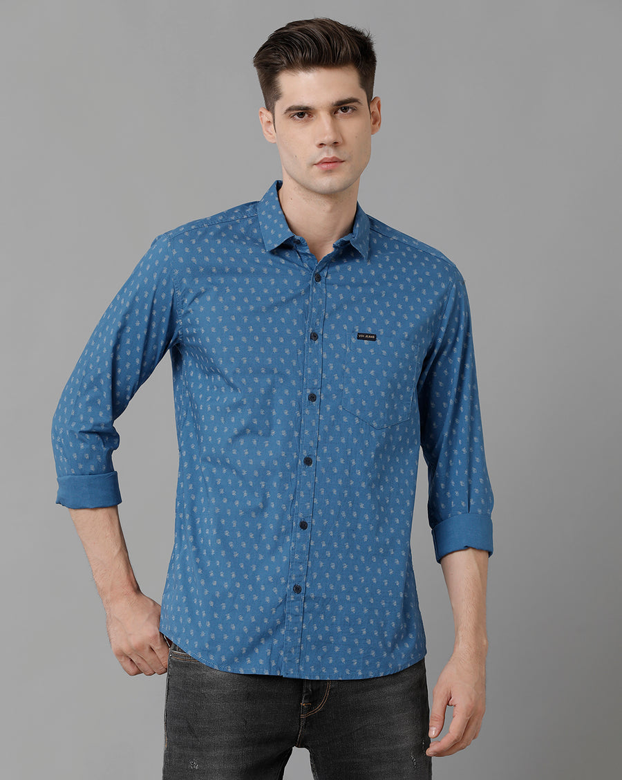Men Solid Slim Fit Casual Shirt