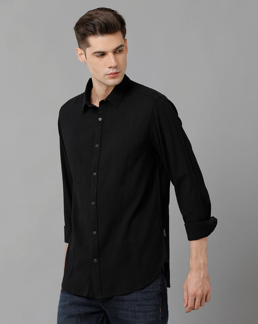 Men Solid Slim Fit Casual Shirt