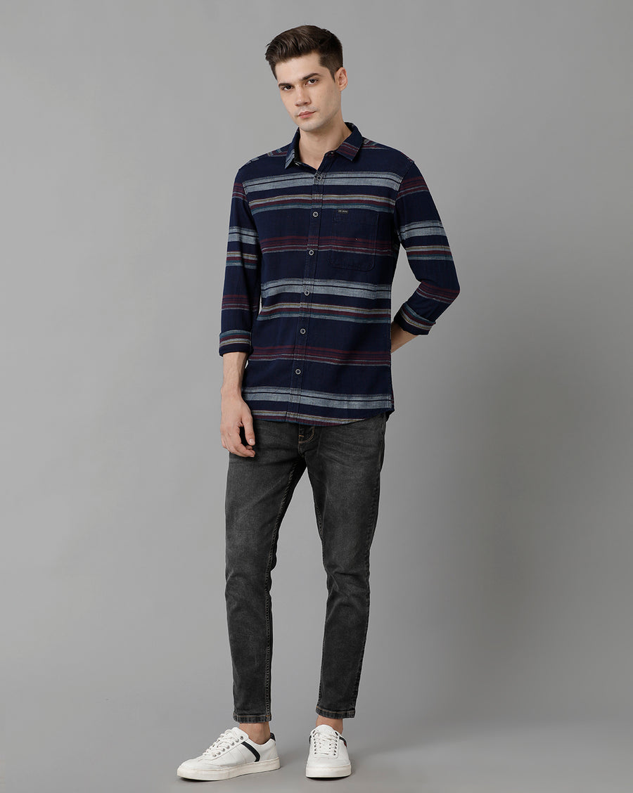 Men Checked Slim Fit Casual Shirt
