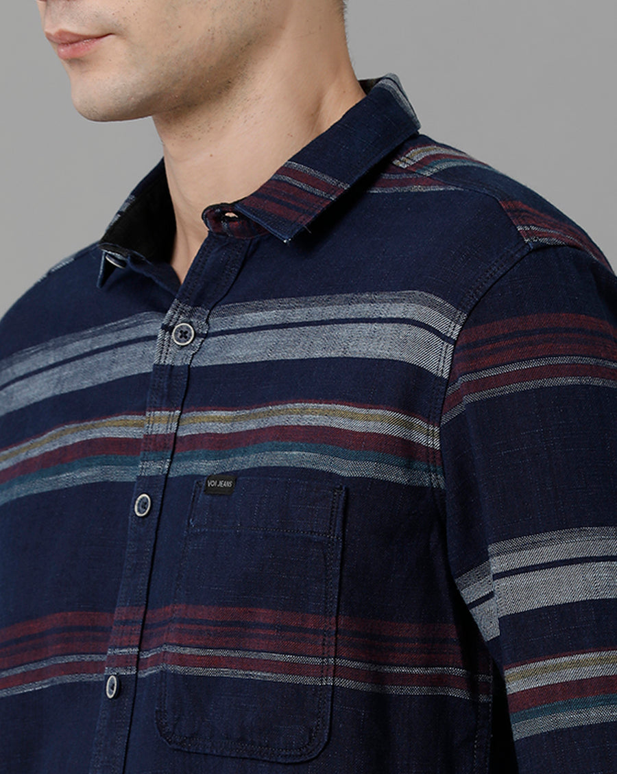 Men Checked Slim Fit Casual Shirt