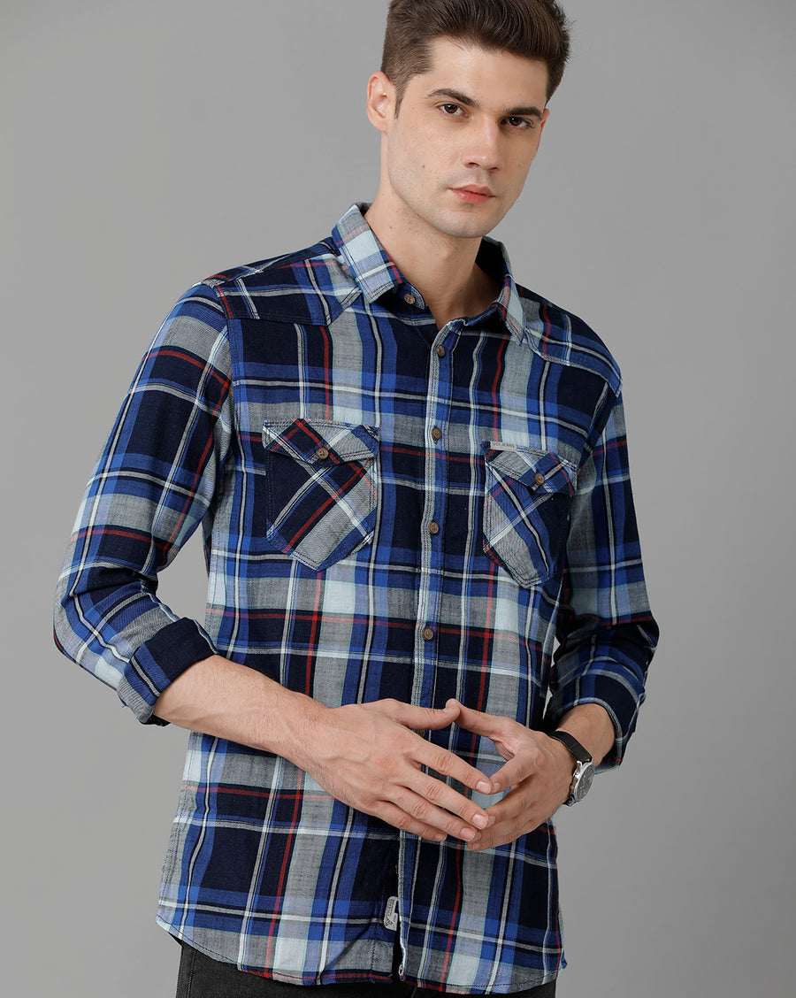 Men Checked Slim Fit Casual Shirt