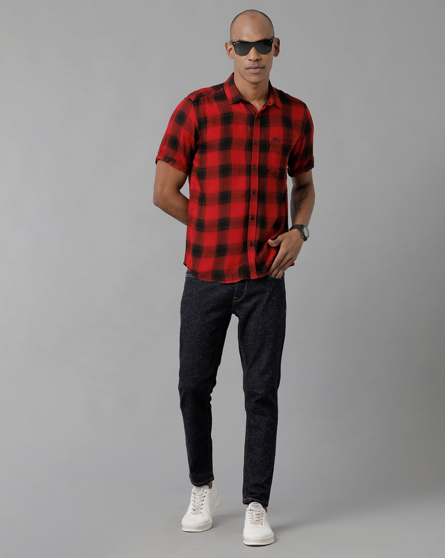 Men Checked Slim Fit Casual Shirt
