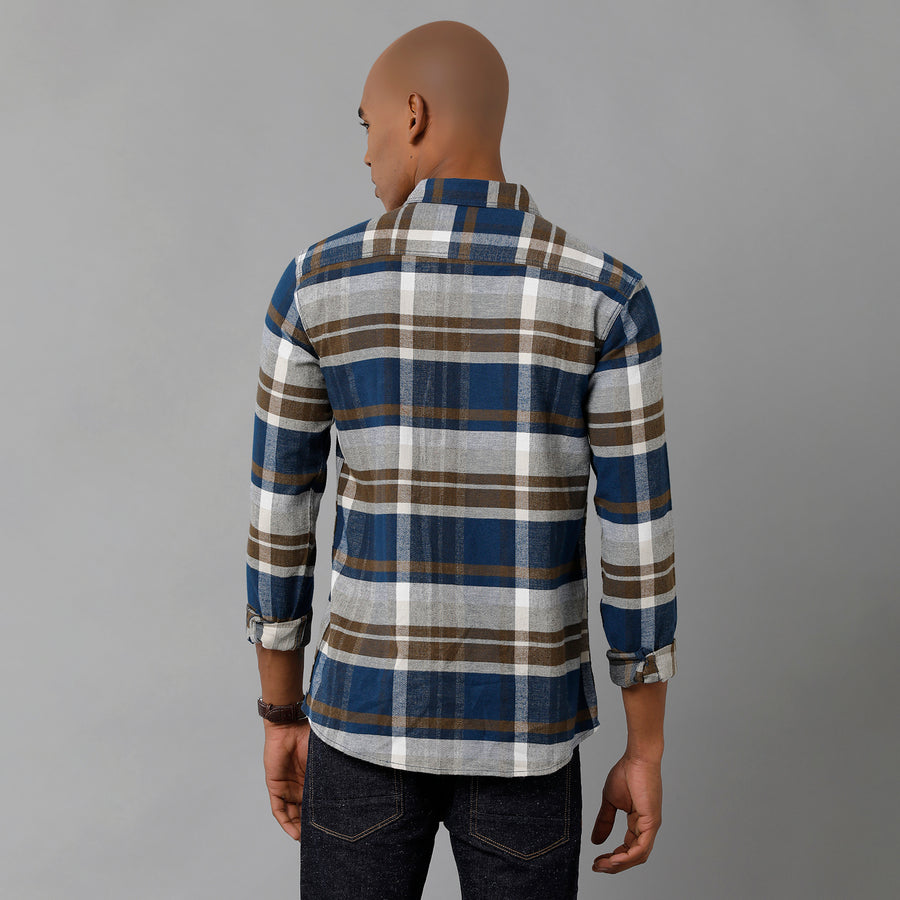 Men Checked Slim Fit Casual Shirt