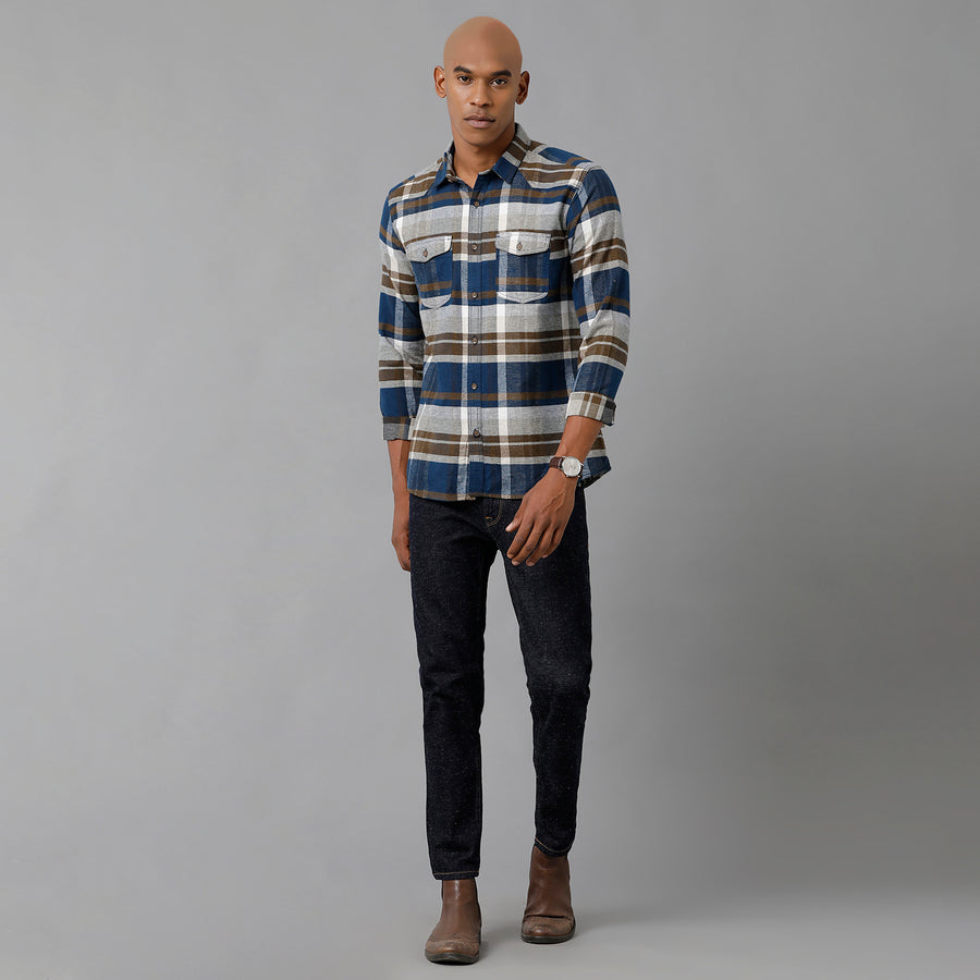 Men Checked Slim Fit Casual Shirt