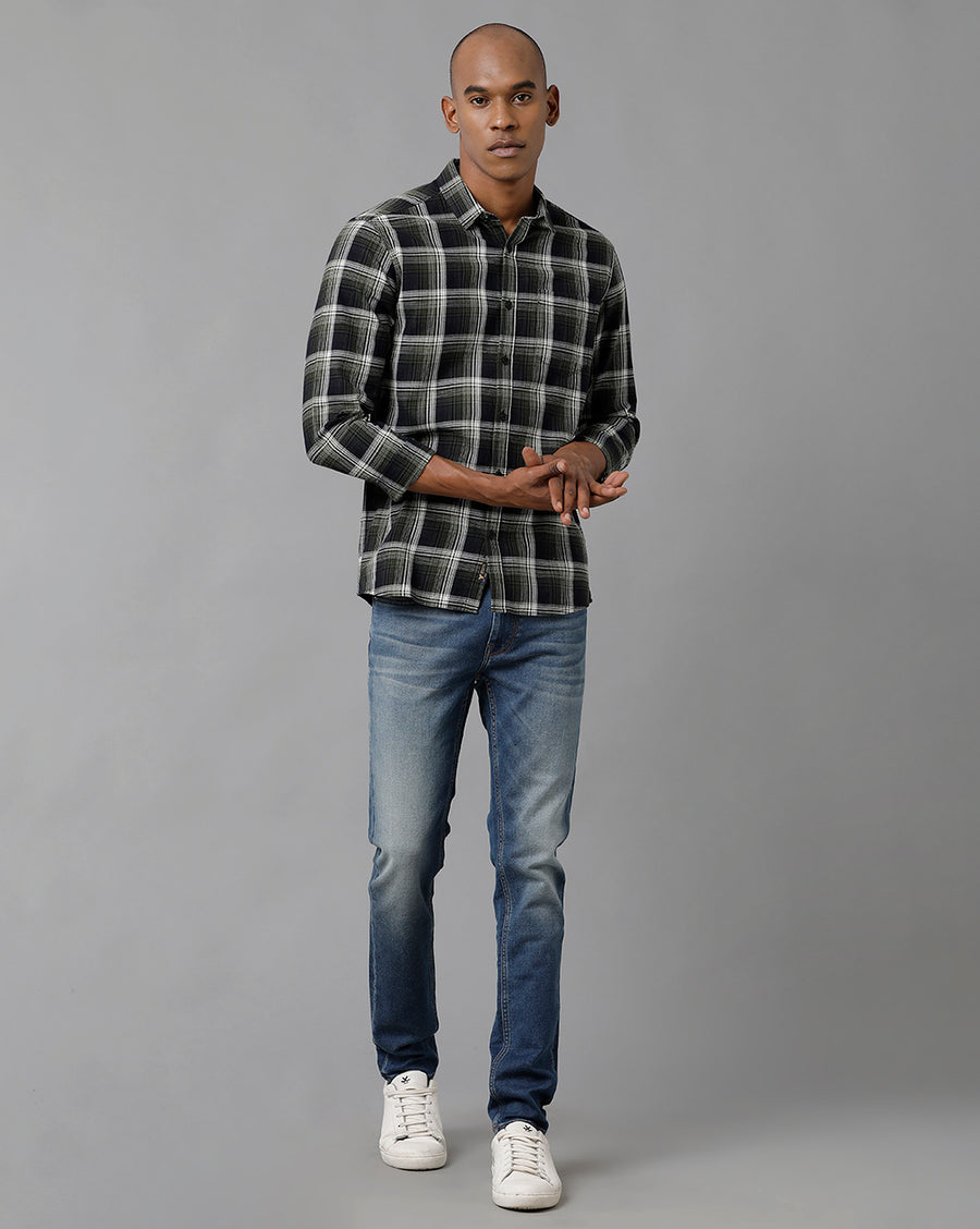 Men Checked Slim Fit Casual Shirt