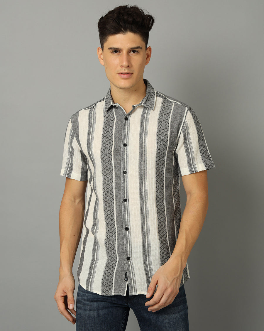 Men Striped Slim Fit Casual Shirt