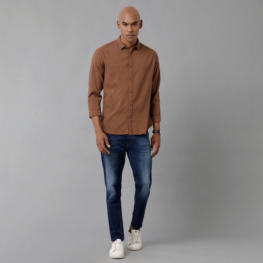 Men Solid Slim Fit Casual Shirt