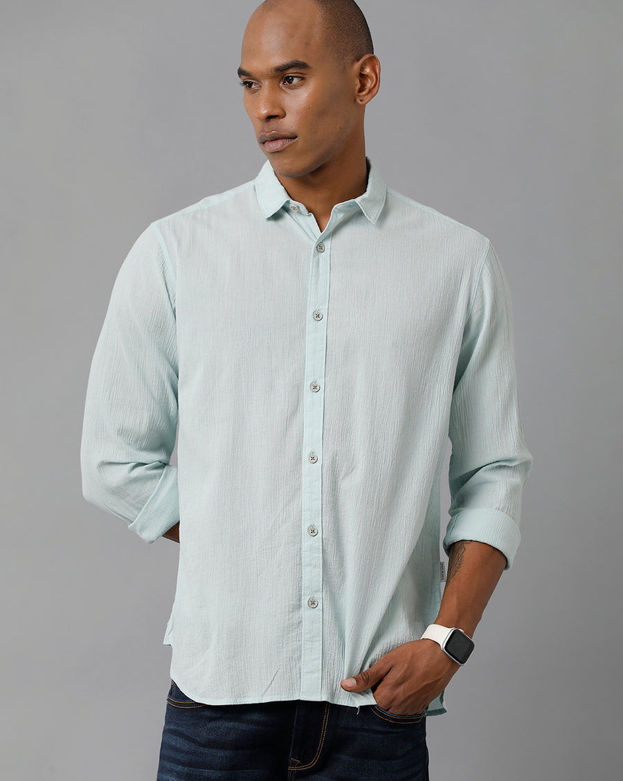 Men Solid Slim Fit Casual Shirt