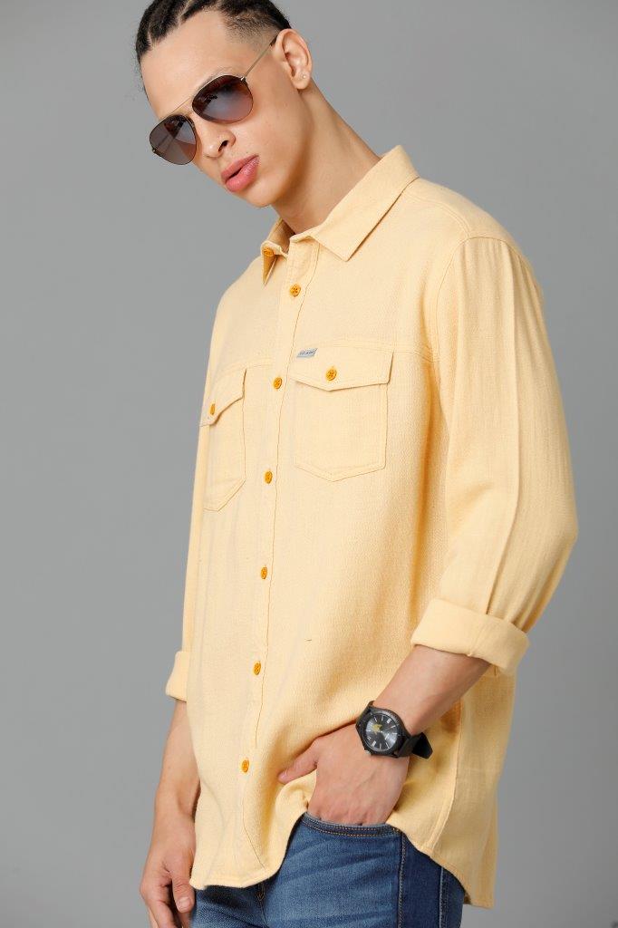 Men Solid Slim Fit Casual Shirt