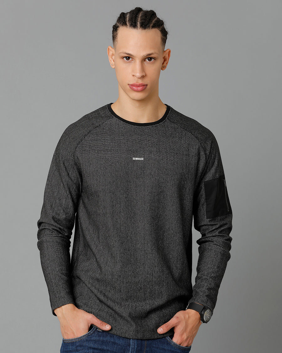 Men Solid Regular Fit Casual T-Shirt