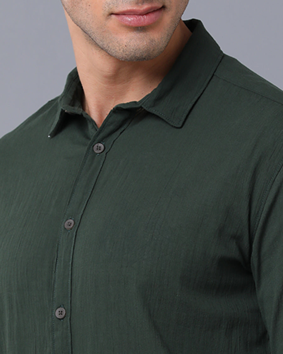 VOI Jeans Men's Solid Green Cotton Slim Fit Casual Shirt