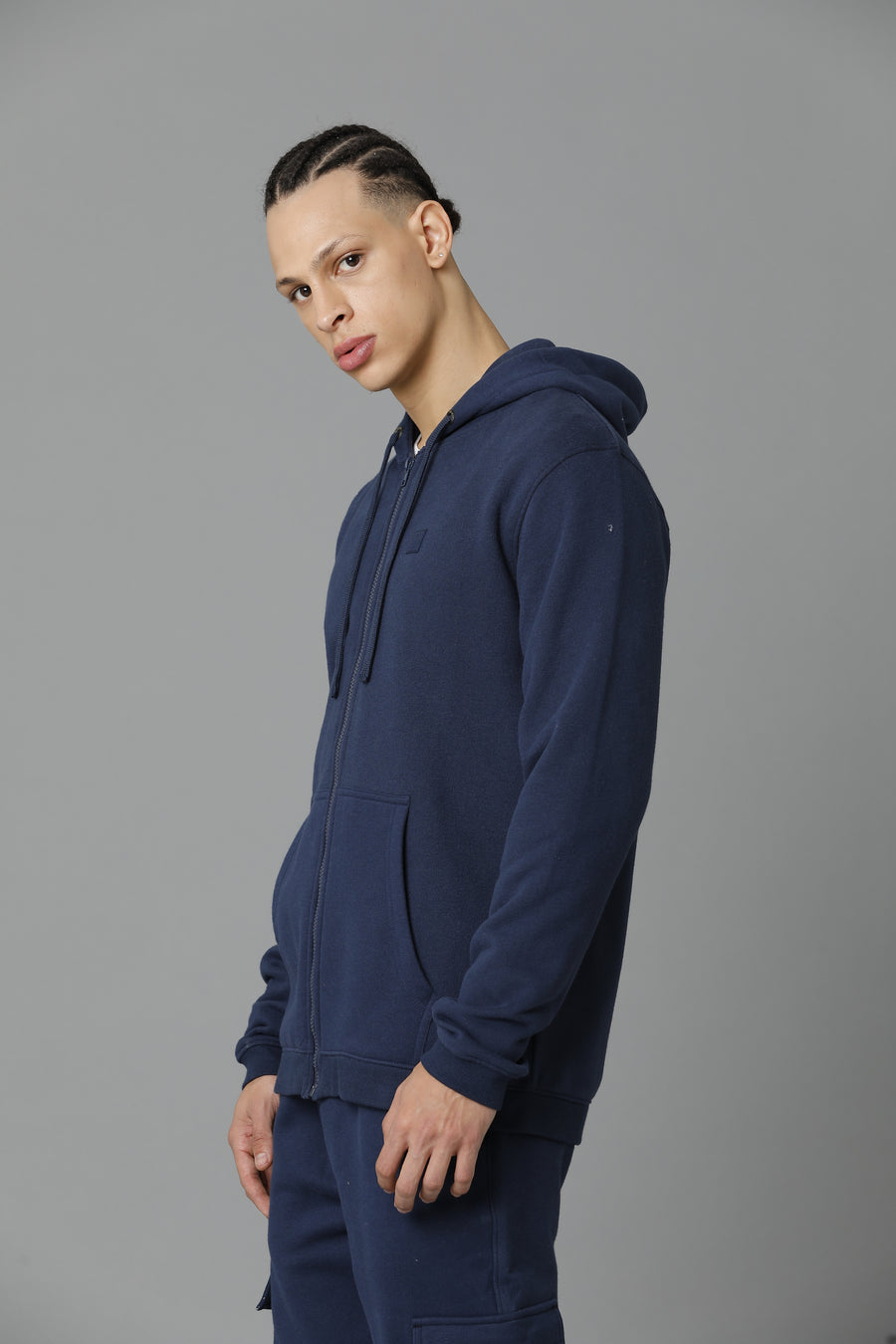 Men Solid Regular Fit Casual Sweatshirt