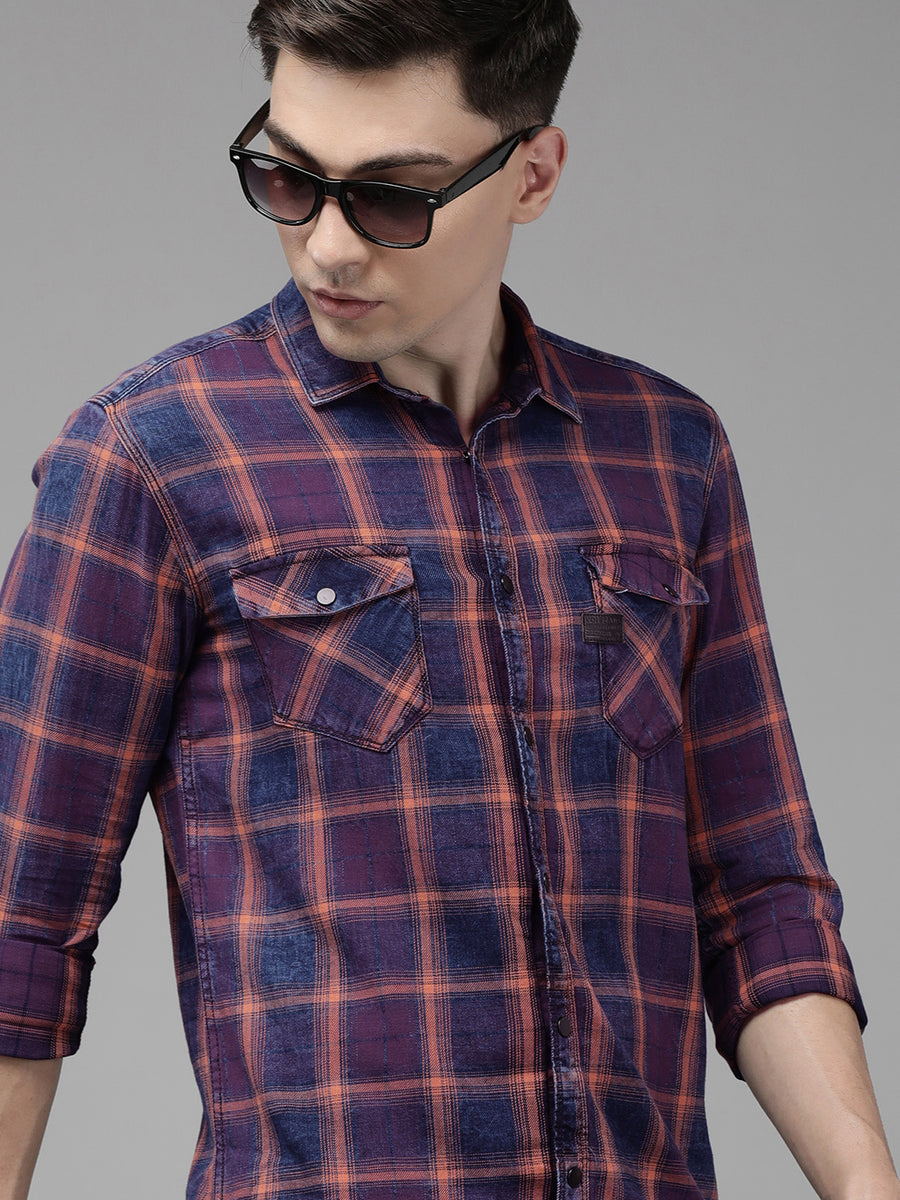 Men Checked Slim Fit Casual Shirt