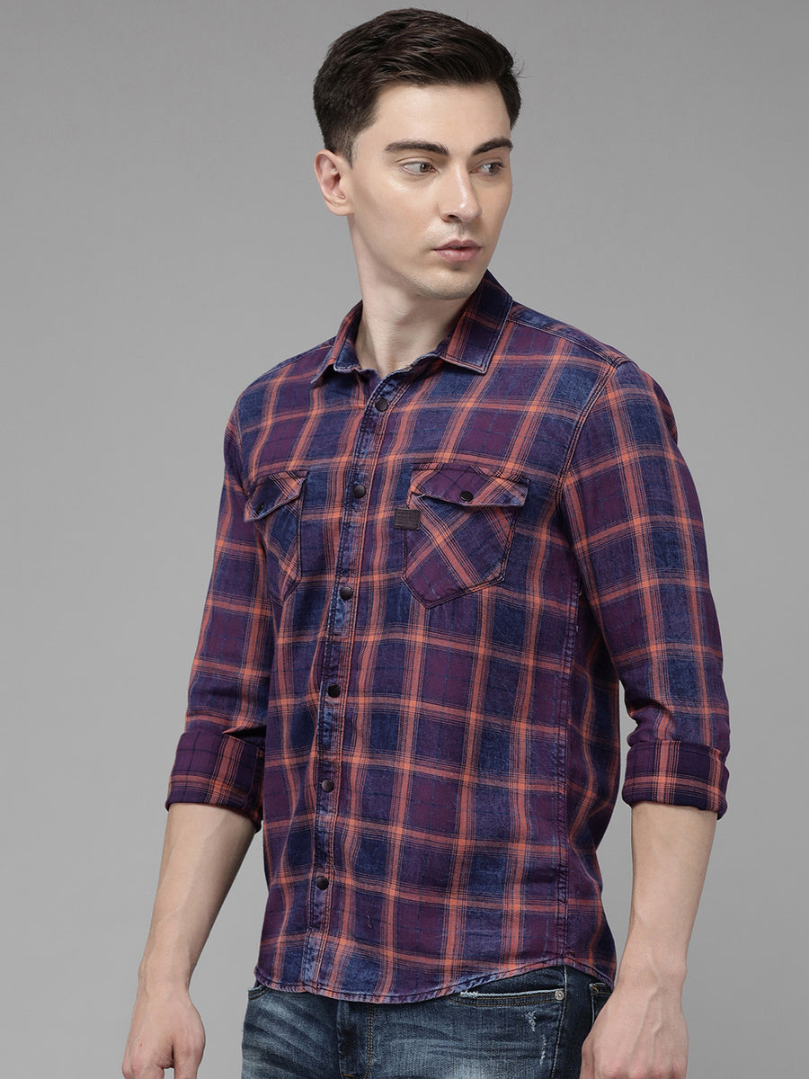 Men Checked Slim Fit Casual Shirt