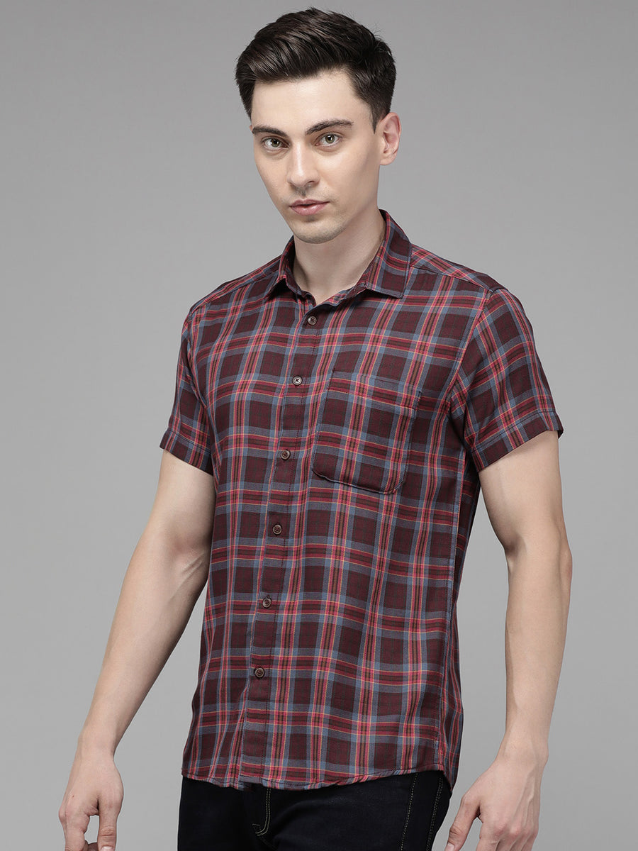 Men Checked Slim Fit Casual Shirt