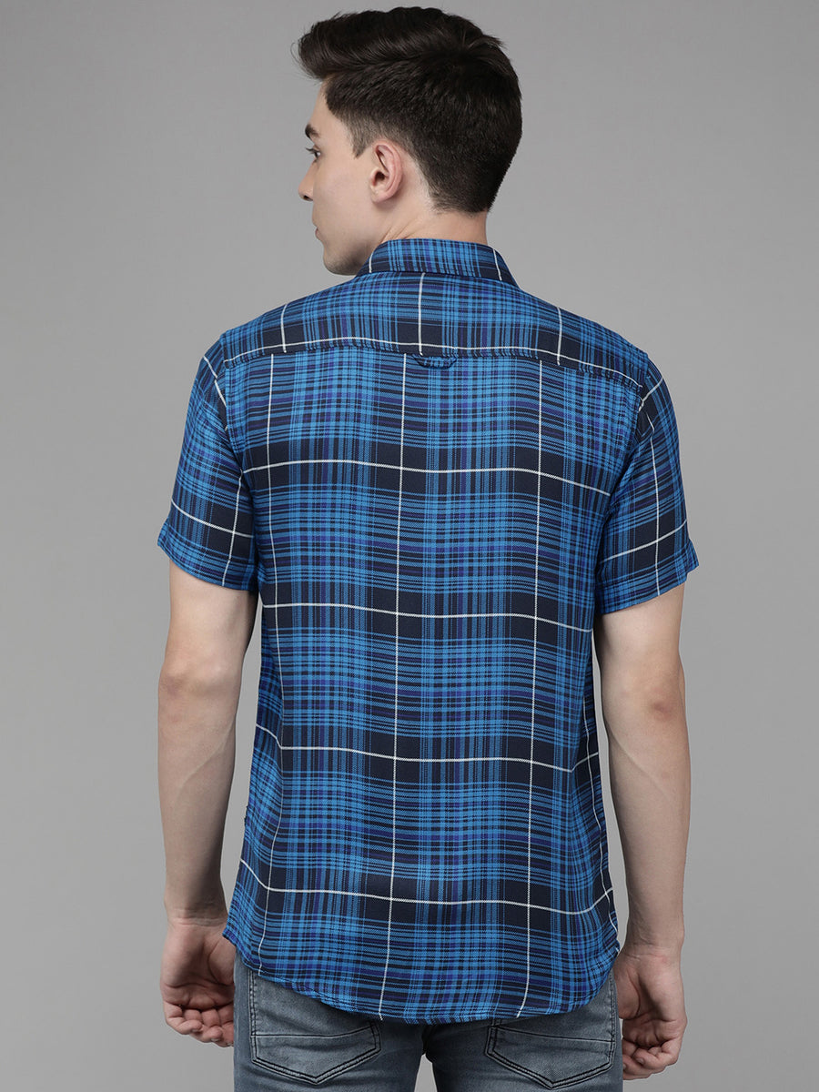 Men Checked Slim Fit Casual Shirt