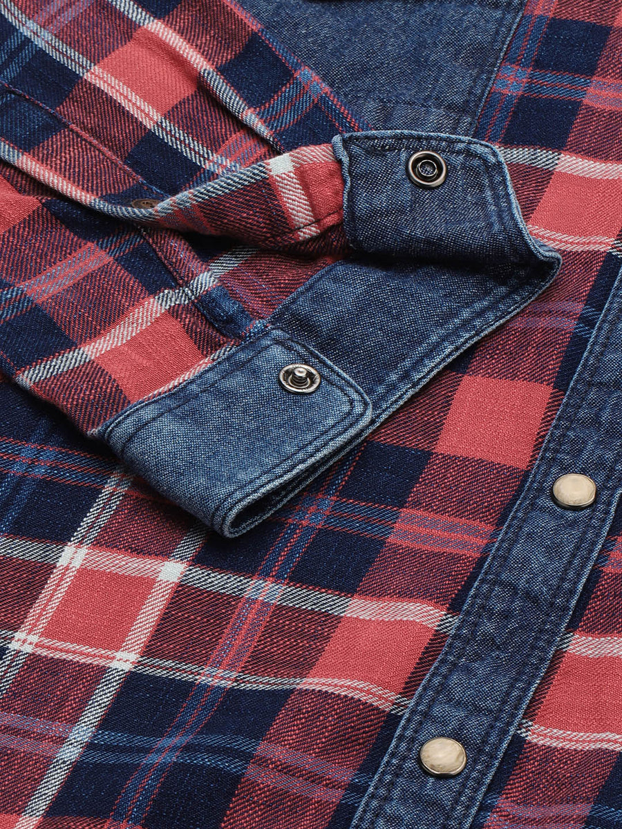 Men Checked Slim Fit Casual Shirt