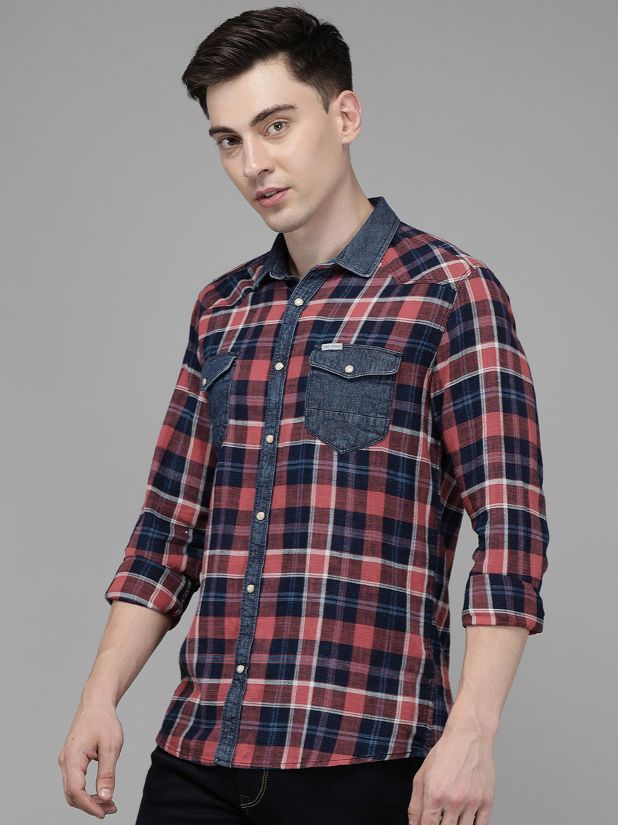 Men Checked Slim Fit Casual Shirt
