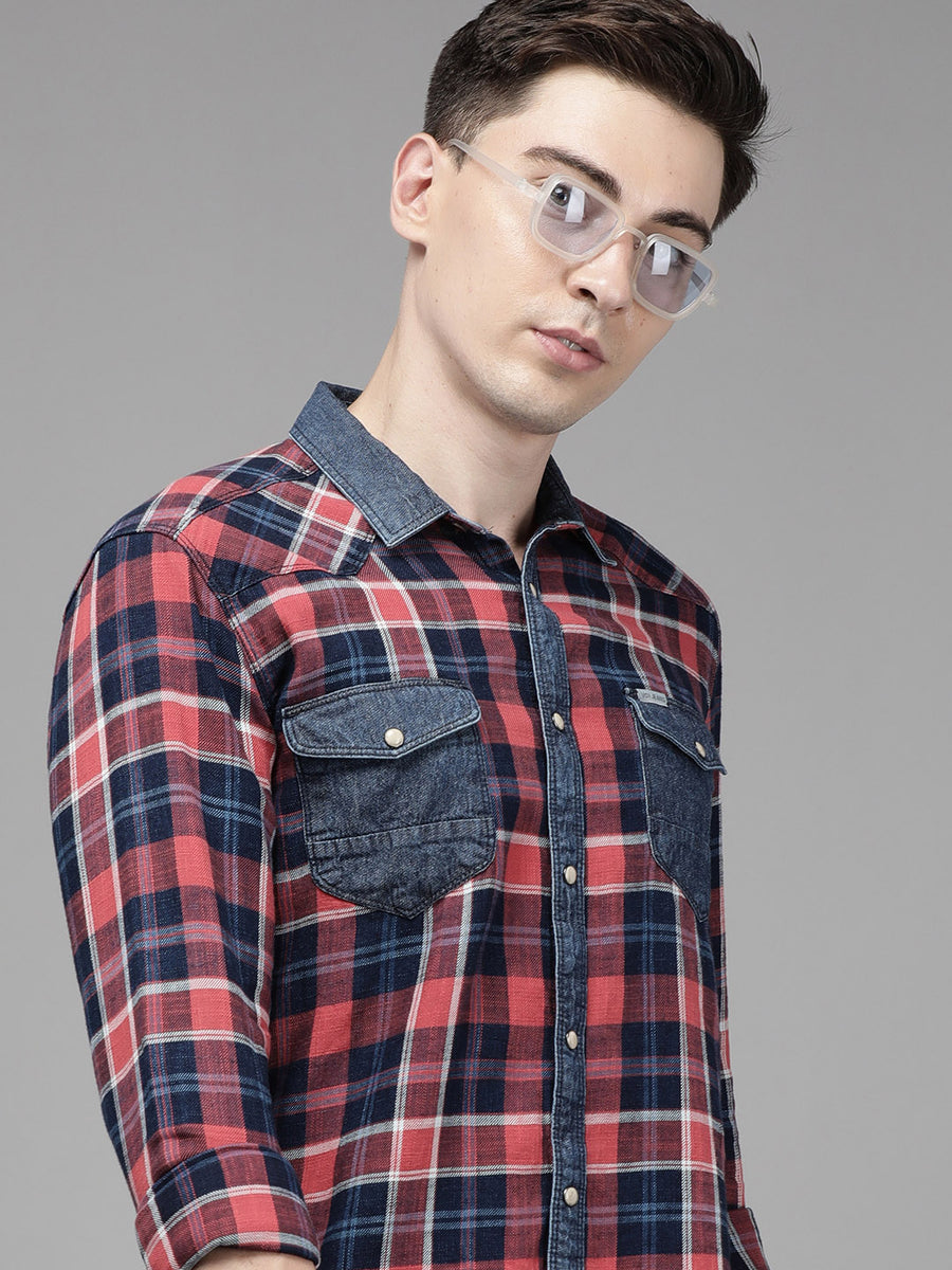 Men Checked Slim Fit Casual Shirt