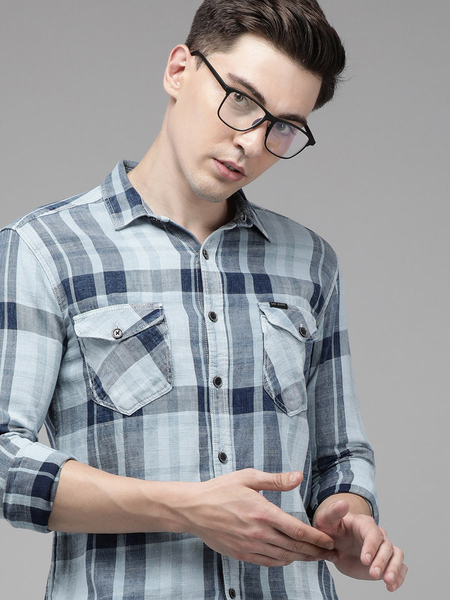 Men Checked Slim Fit Casual Shirt