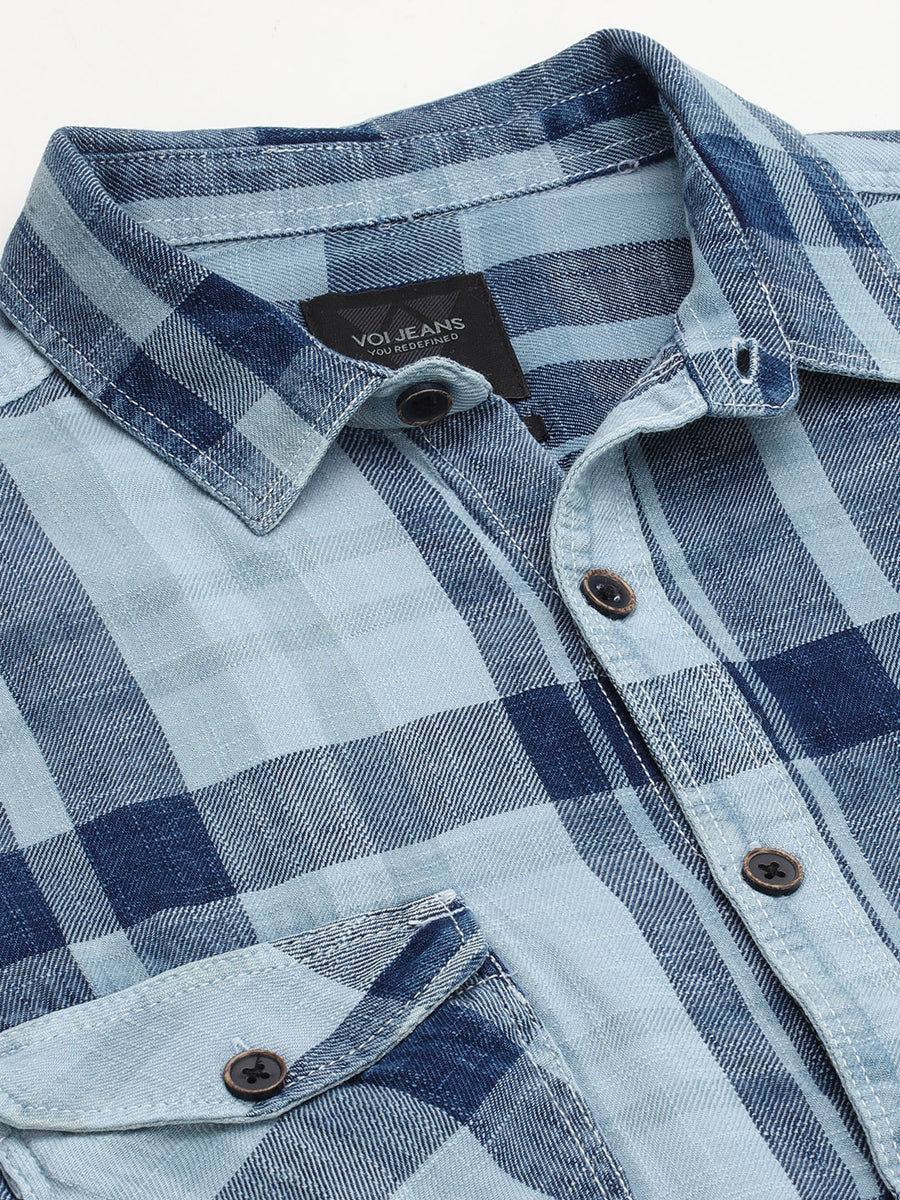 Men Checked Slim Fit Casual Shirt