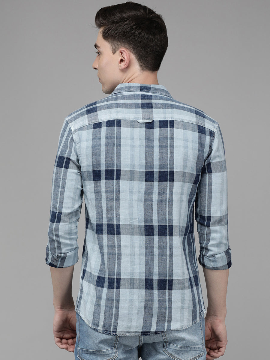 Men Checked Slim Fit Casual Shirt