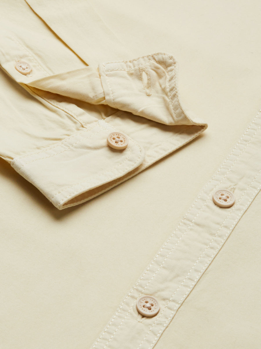 Men Solid Slim Fit Casual Shirt