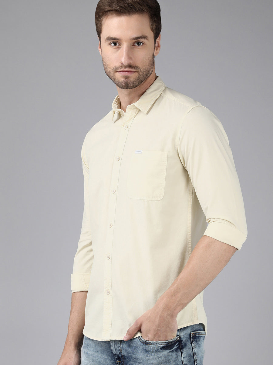 Men Solid Slim Fit Casual Shirt