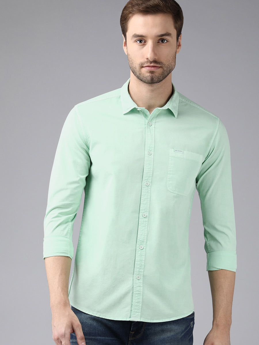 Men Solid Slim Fit Casual Shirt