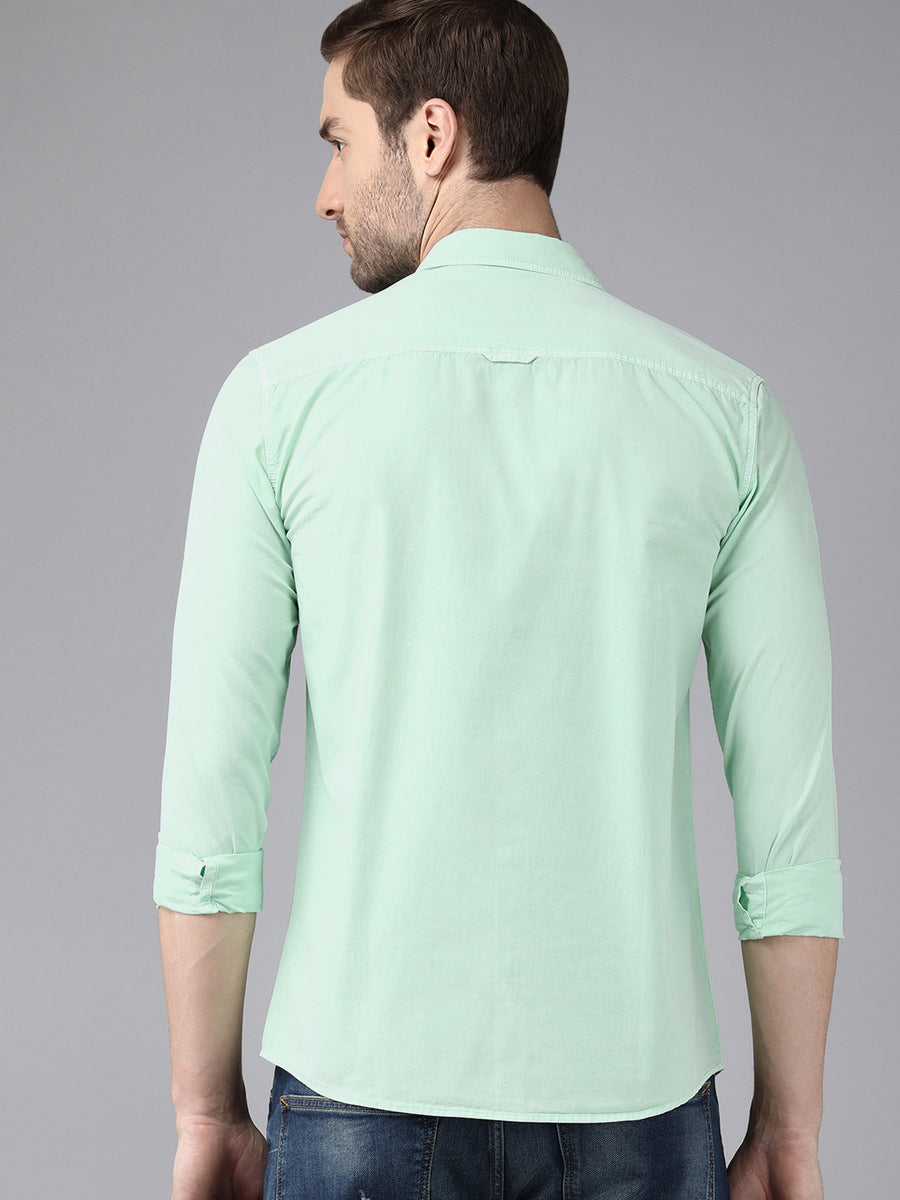 Men Solid Slim Fit Casual Shirt