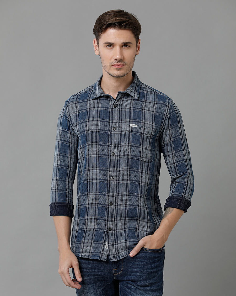 Men Checked Slim Fit Casual Shirt