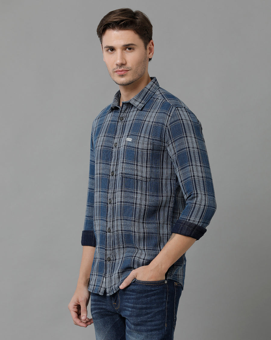 Men Checked Slim Fit Casual Shirt