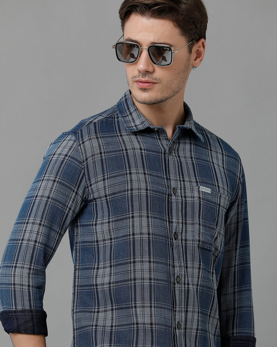 Men Checked Slim Fit Casual Shirt