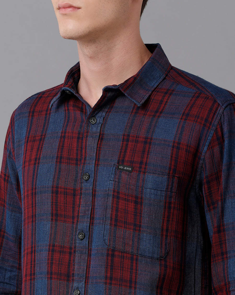 VOI Jeans Men's Indigo Red Checked Slim Fit Shirt