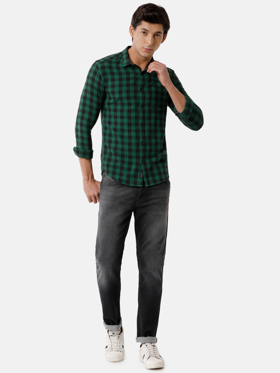 Men Checked Slim Fit Casual Shirt