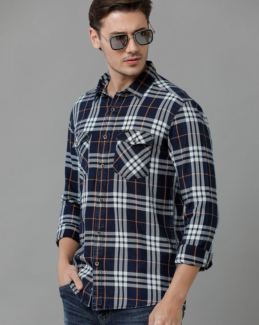 Men Checked Slim Fit Casual Shirt