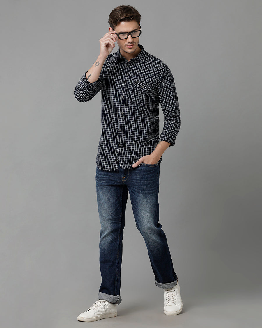 Men Checked Slim Fit Casual Shirt