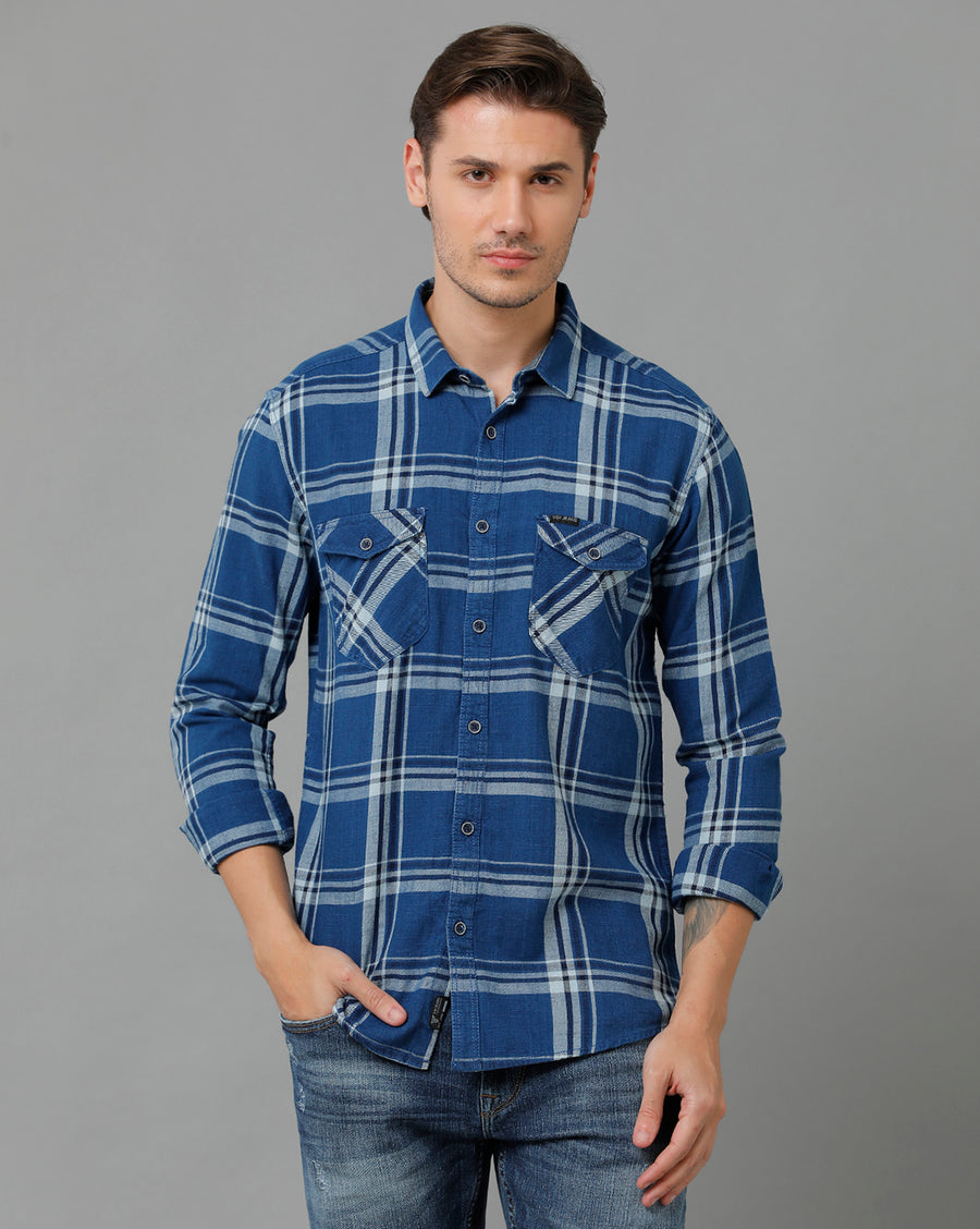 Men Checked Slim Fit Casual Shirt