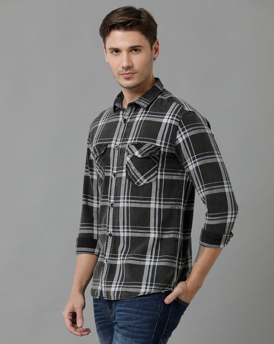 Men Checked Slim Fit Casual Shirt