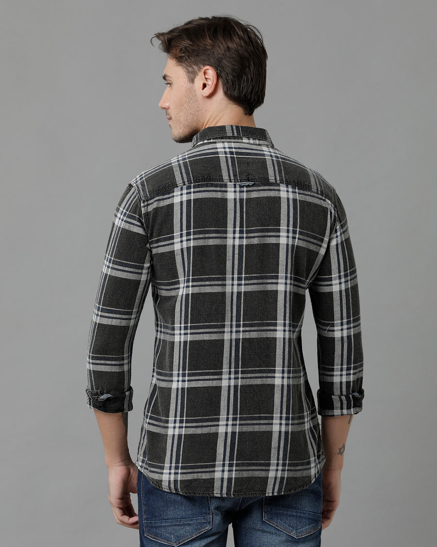 Men Checked Slim Fit Casual Shirt