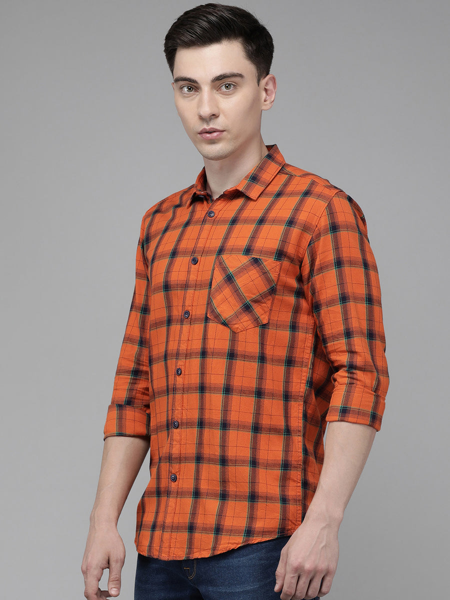 Men Checked Slim Fit Casual Shirt