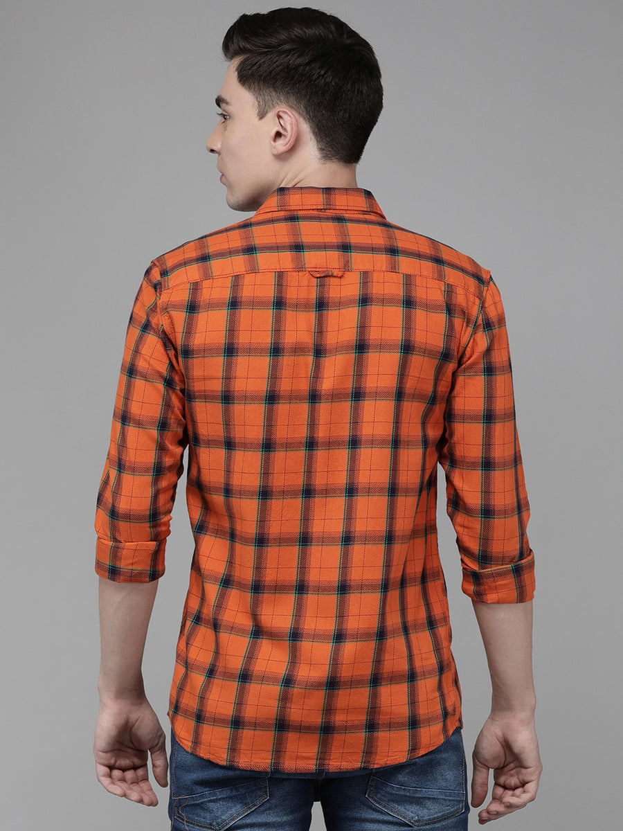 Men Checked Slim Fit Casual Shirt