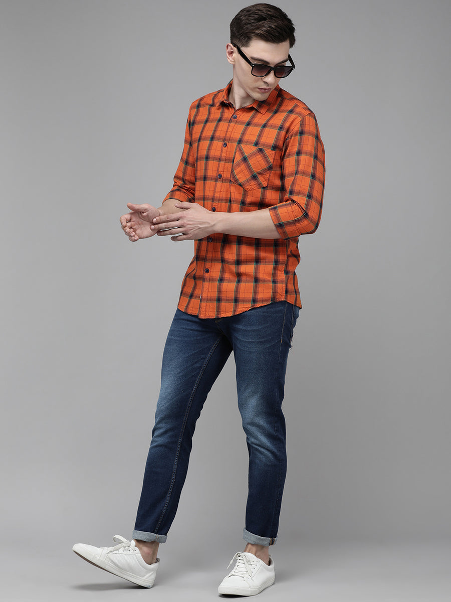 Men Checked Slim Fit Casual Shirt
