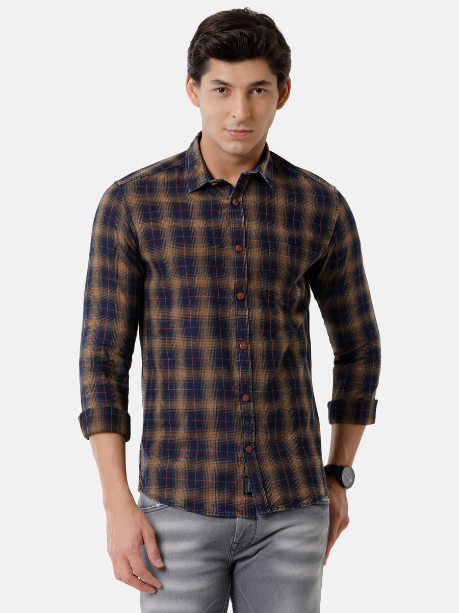 Men Checked Slim Fit Casual Shirt