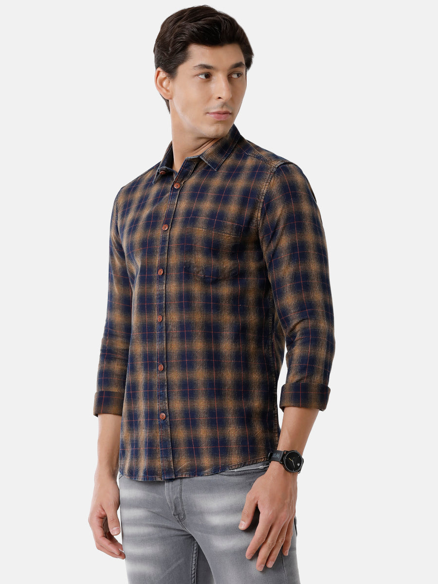 Men Checked Slim Fit Casual Shirt