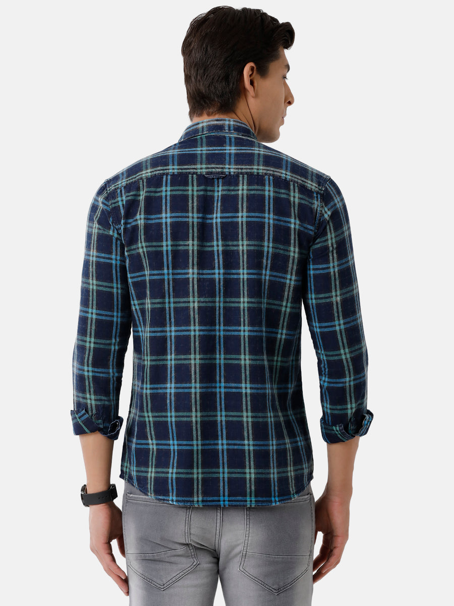 Men Checked Slim Fit Casual Shirt