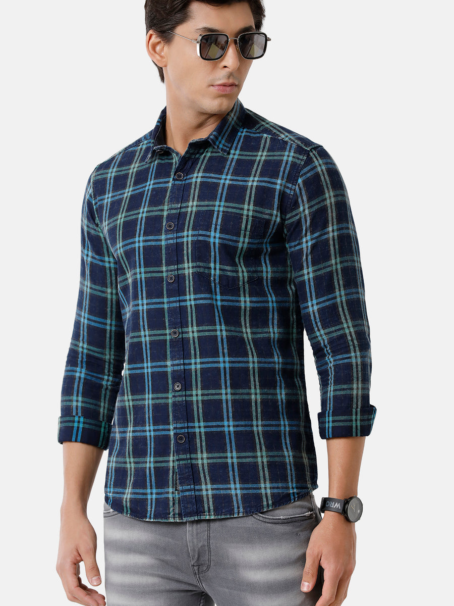 Men Checked Slim Fit Casual Shirt
