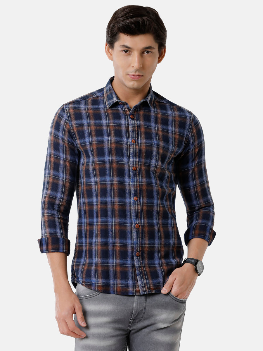 Men Checked Slim Fit Casual Shirt