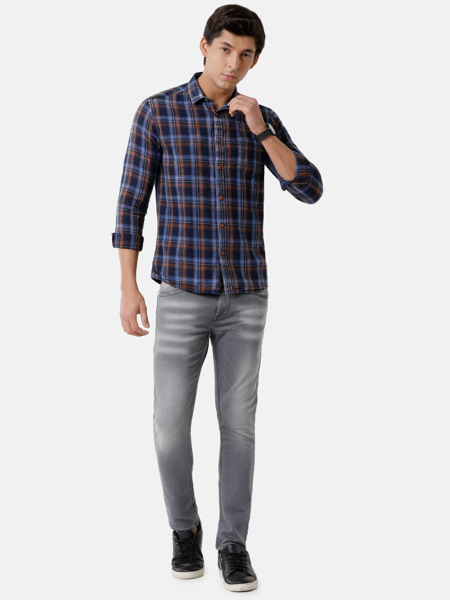 Men Checked Slim Fit Casual Shirt